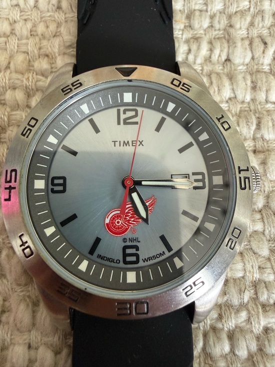 Timex Other - Timex Silver Dial Detroit Red Wings
